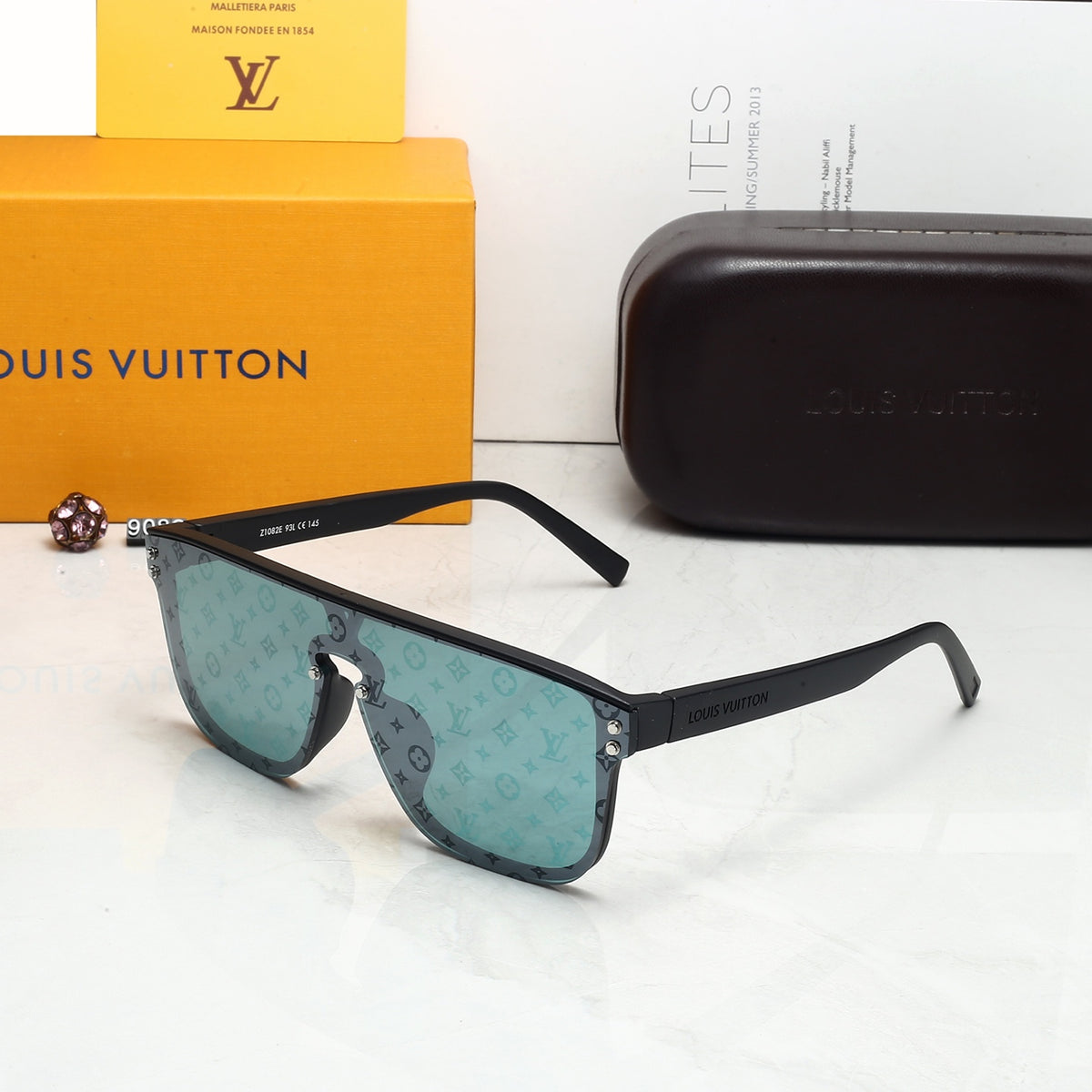 5 Colors Fashion Sunglasses 9082