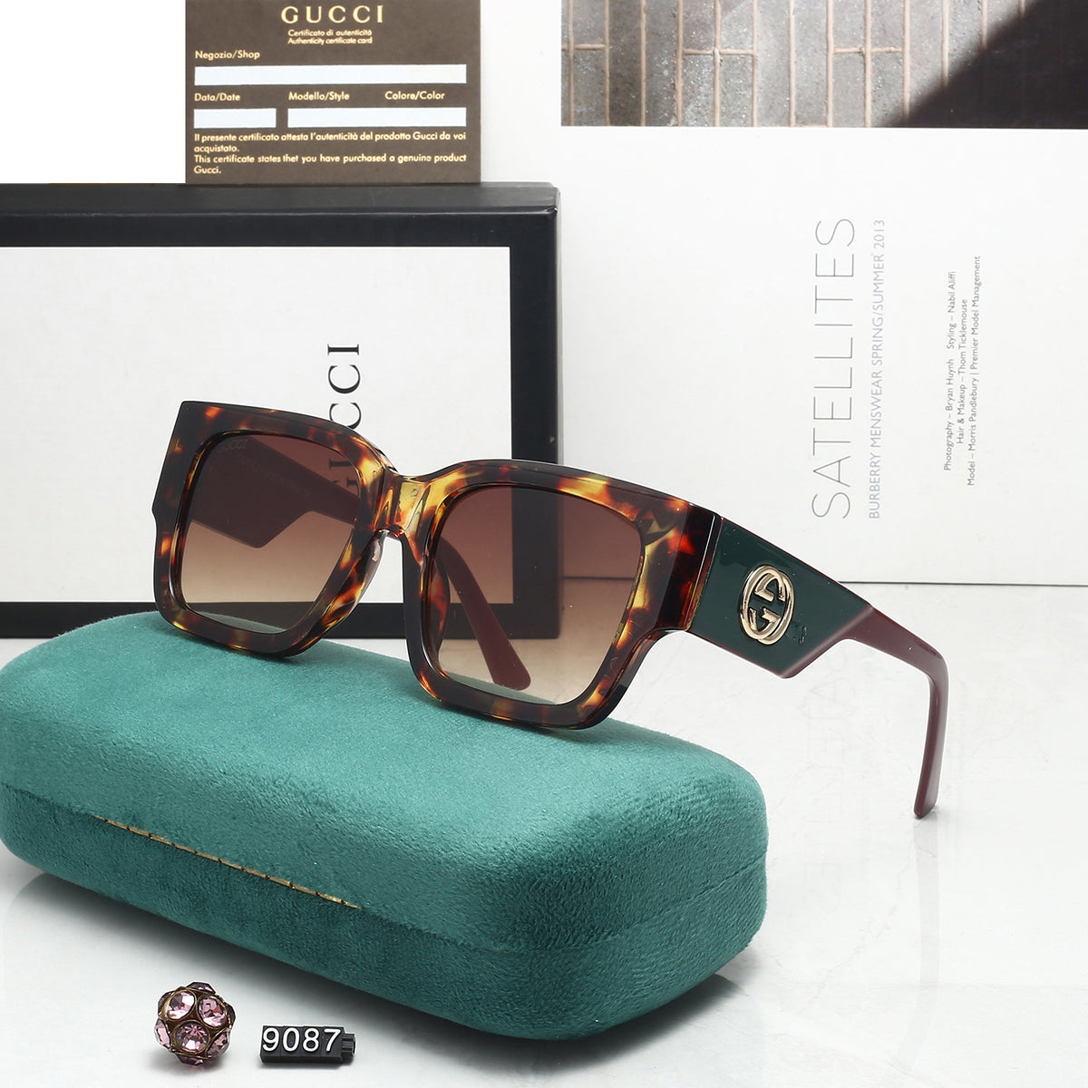4 Colors Fashion Sunglasses 9087