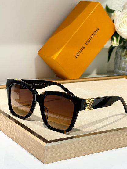 High-quality 6-color stylish square sunglasses