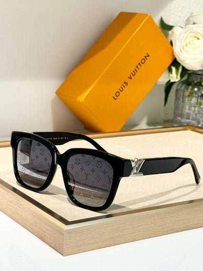 High-quality 6-color stylish square sunglasses