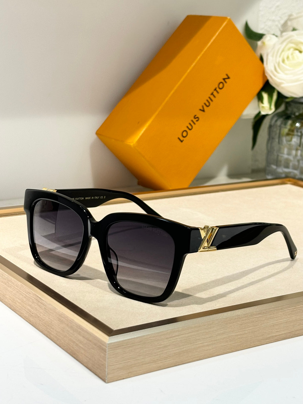 High-quality 6-color stylish square sunglasses