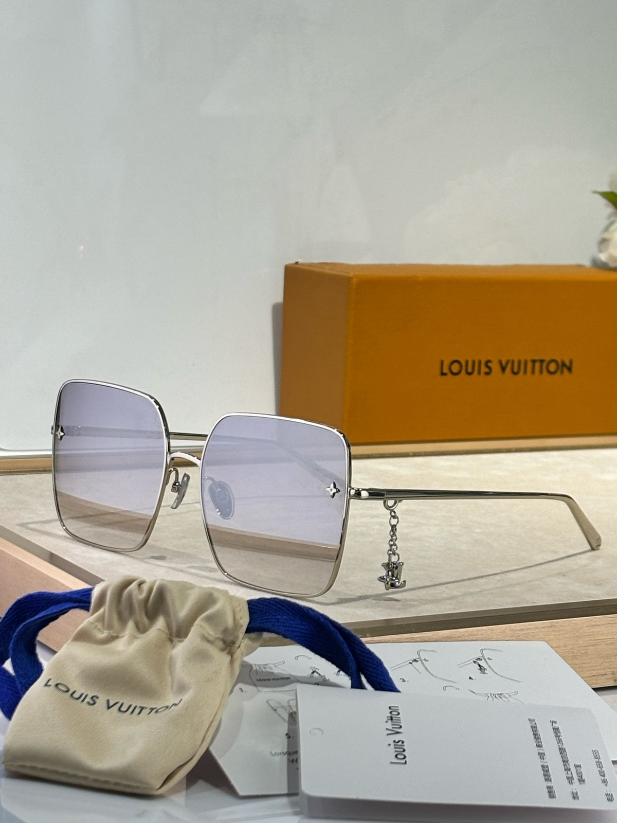 High-quality 8-color stylish square sunglasses