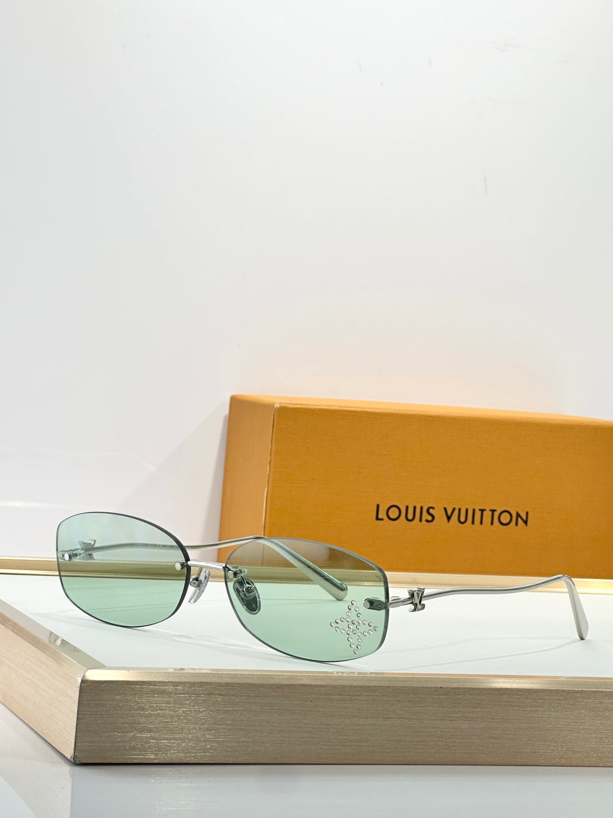 High-quality 9-color stylish square sunglasses