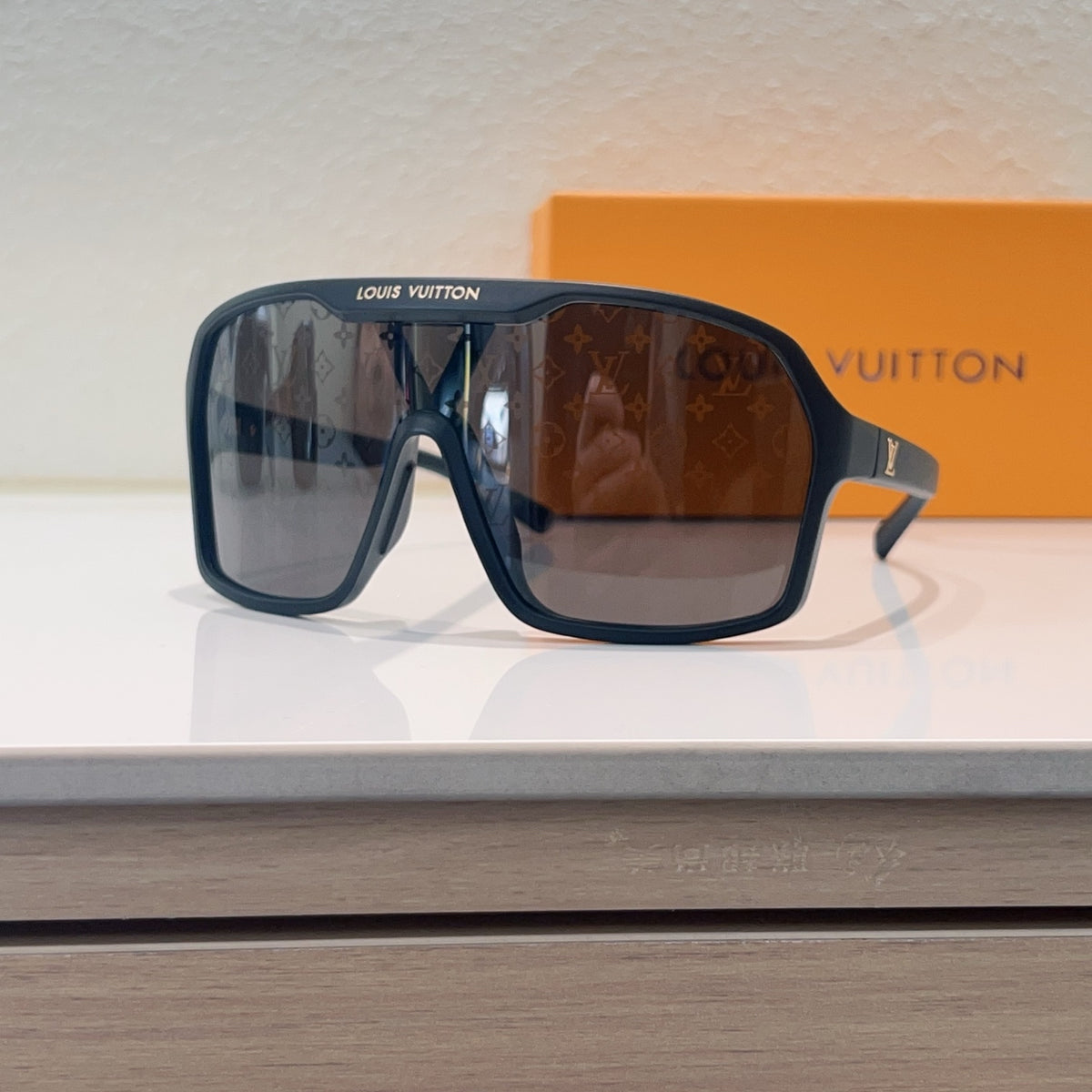 High-quality 4-color stylish square sunglasses