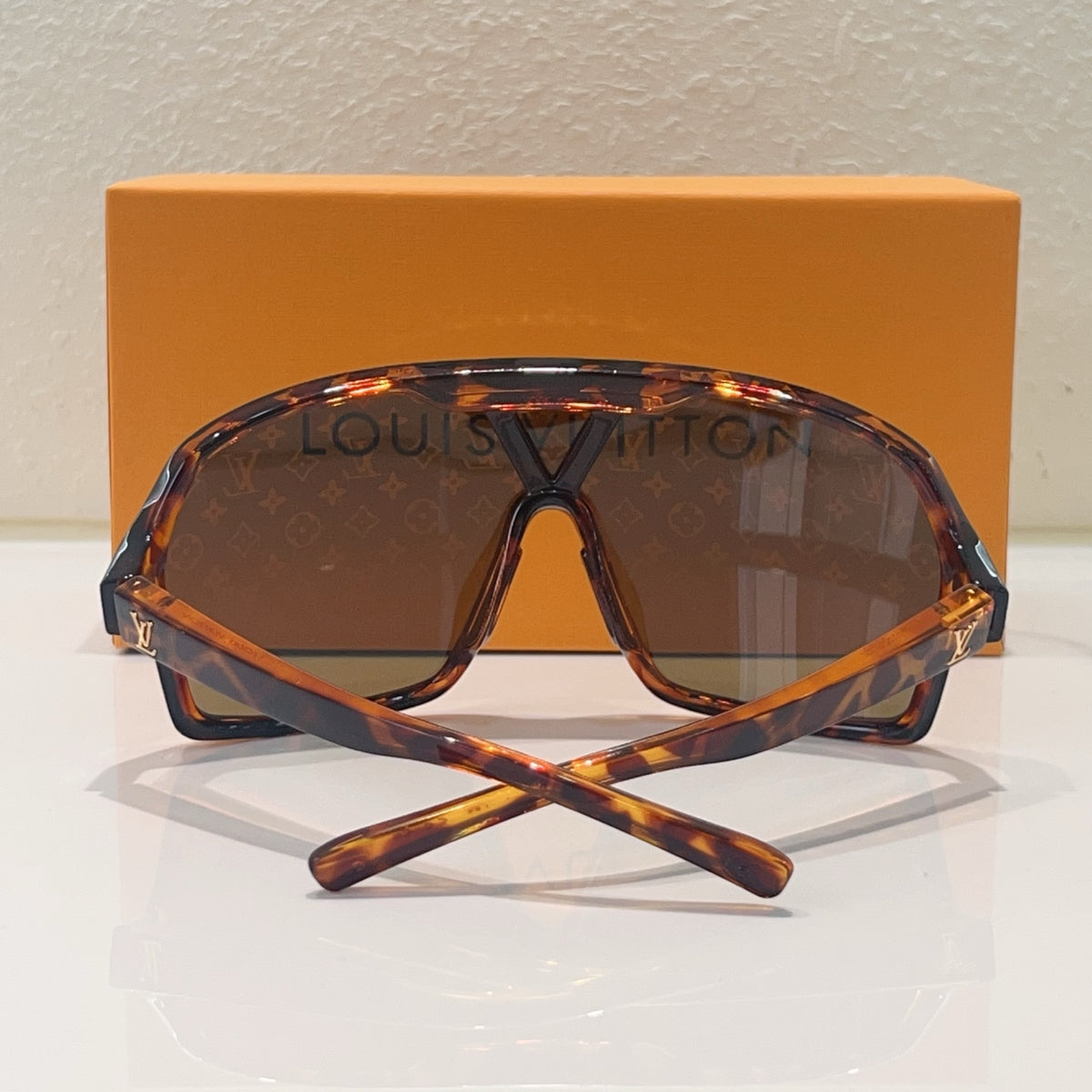 High-quality 4-color stylish square sunglasses