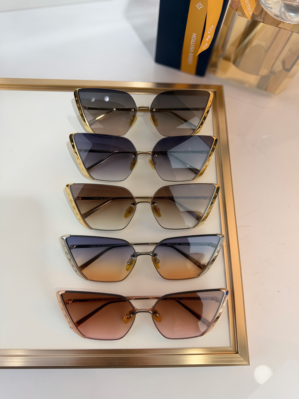 High-quality 5-color stylish square sunglasses