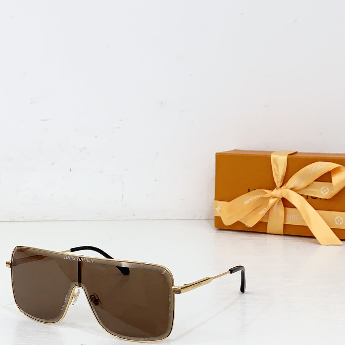 High-quality 8-color stylish square sunglasses