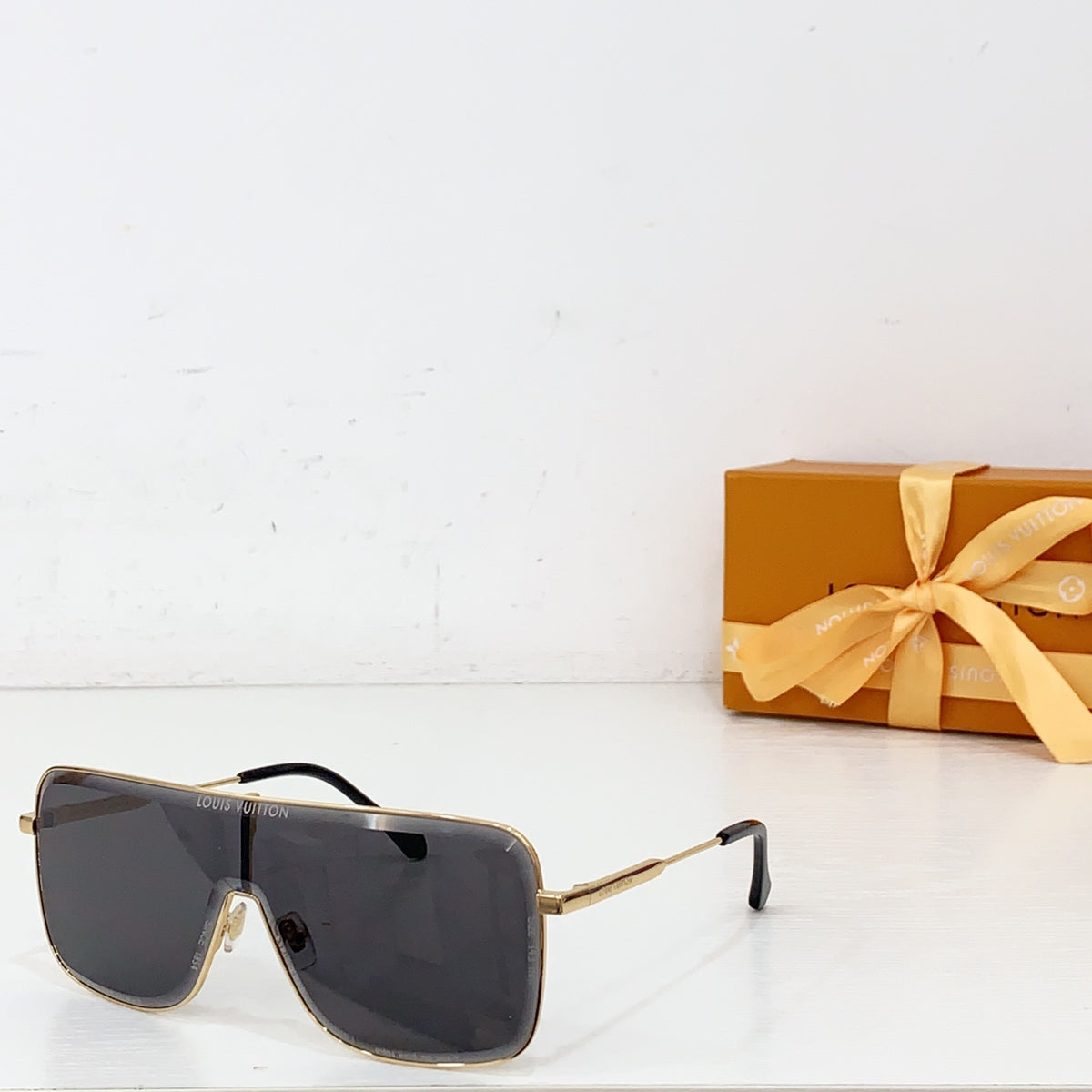 High-quality 8-color stylish square sunglasses