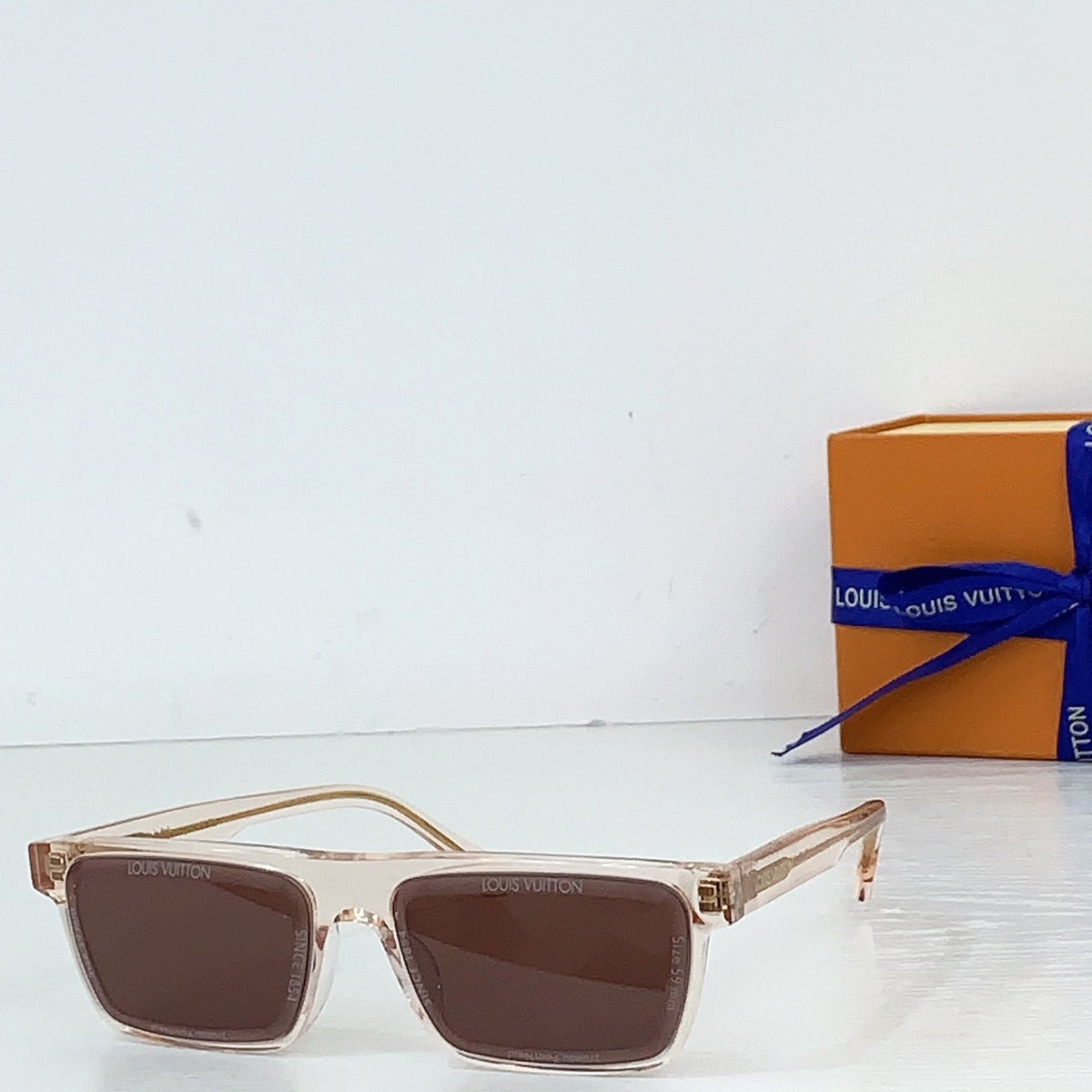 High-quality 8-color stylish square sunglasses