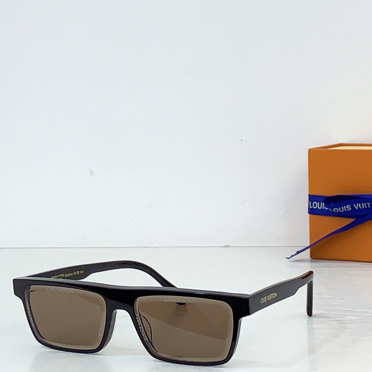 High-quality 8-color stylish square sunglasses