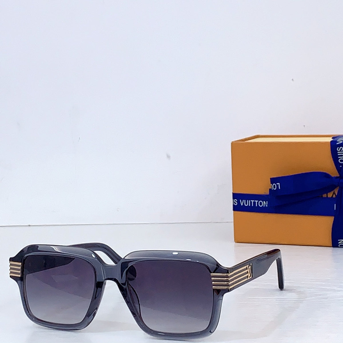 High-quality 6-color stylish square sunglasses