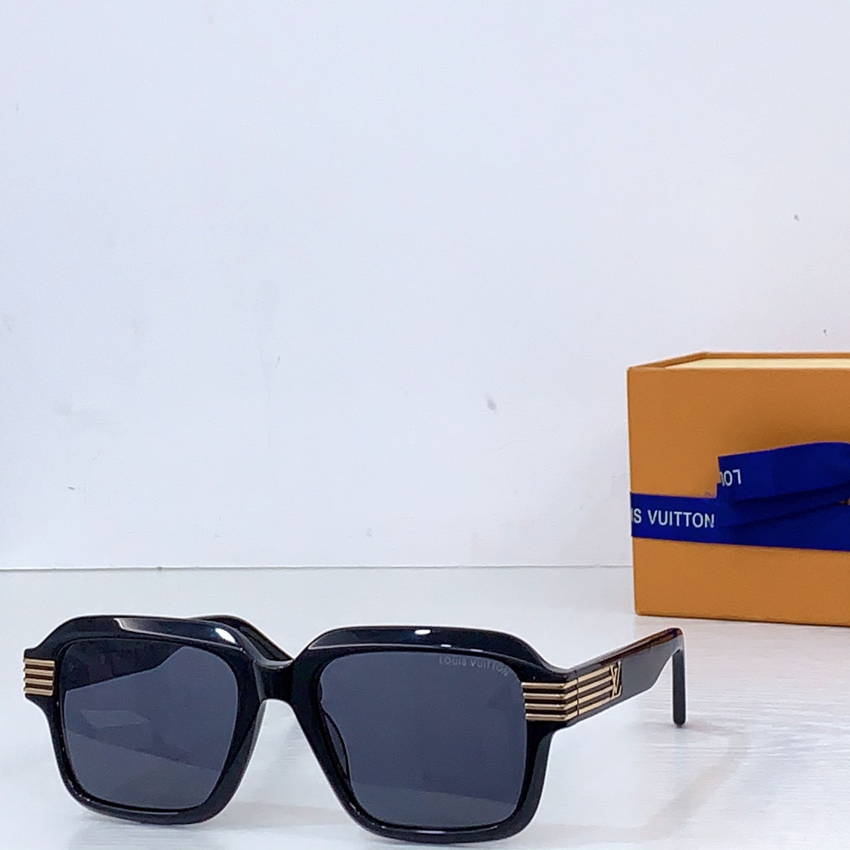 High-quality 6-color stylish square sunglasses