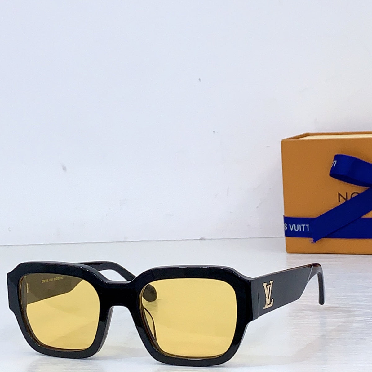 High-quality 8-color stylish square sunglasses