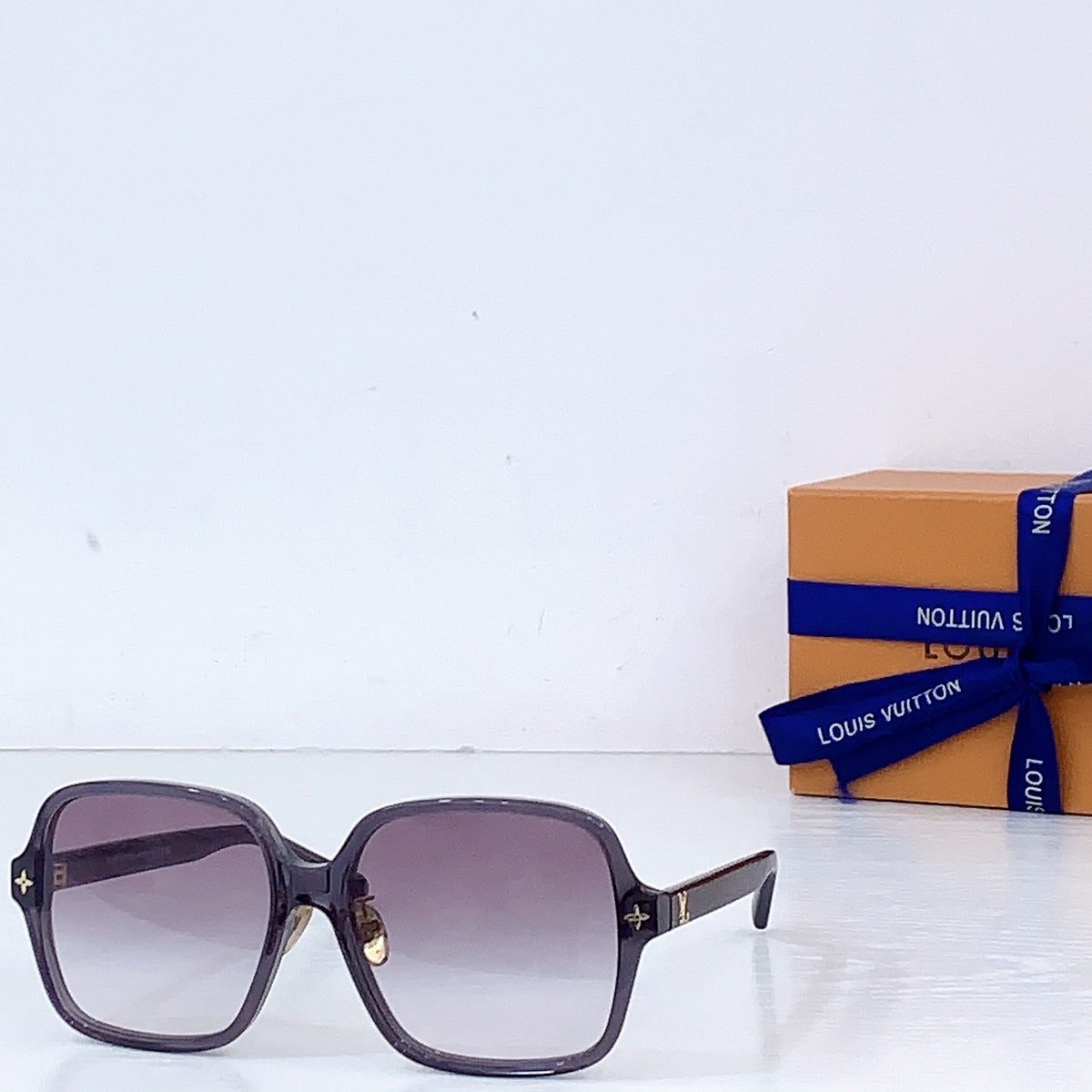 High-quality 6-color stylish square sunglasses