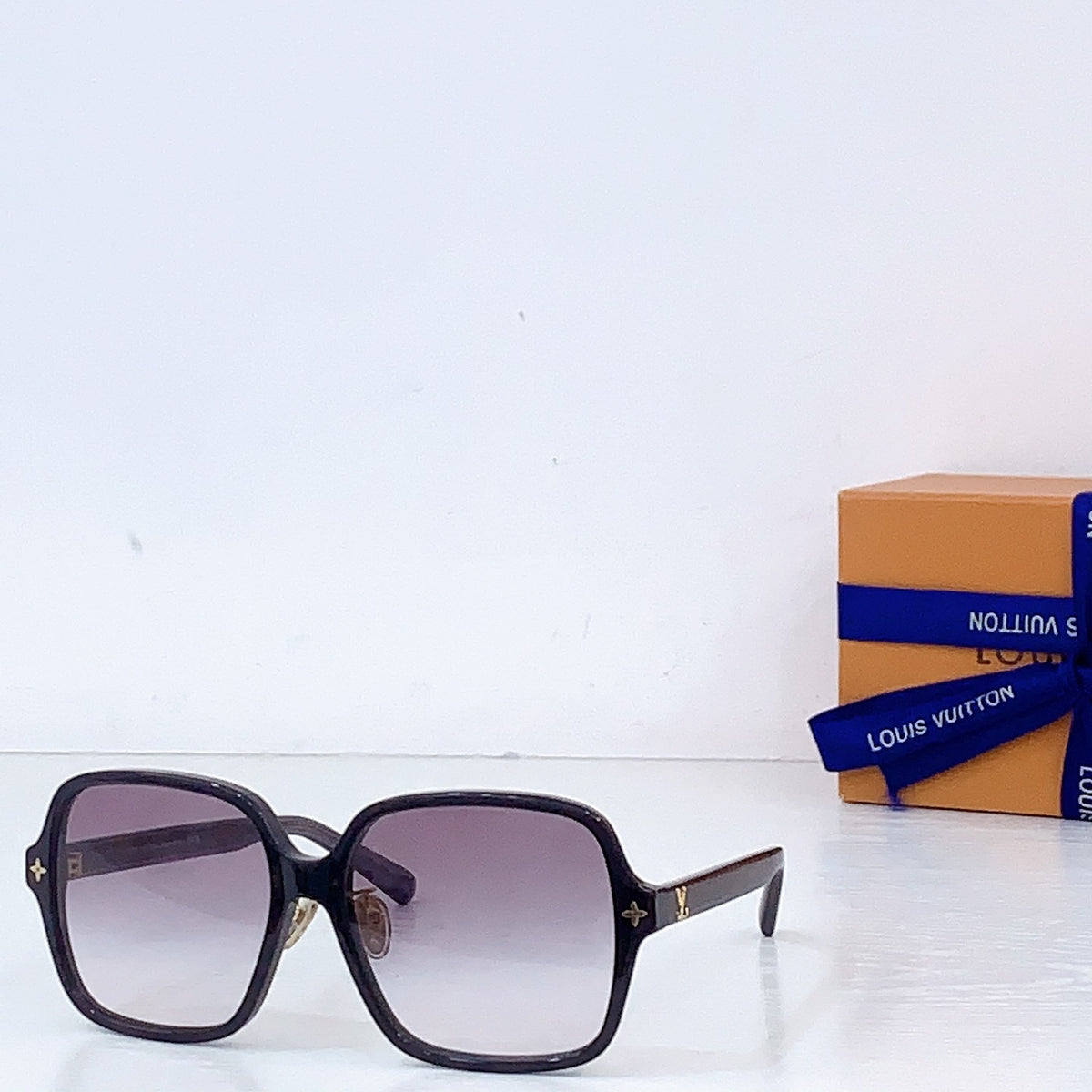High-quality 6-color stylish square sunglasses
