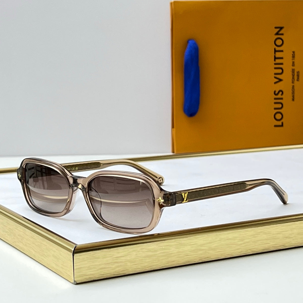 High-quality 6-color stylish square sunglasses